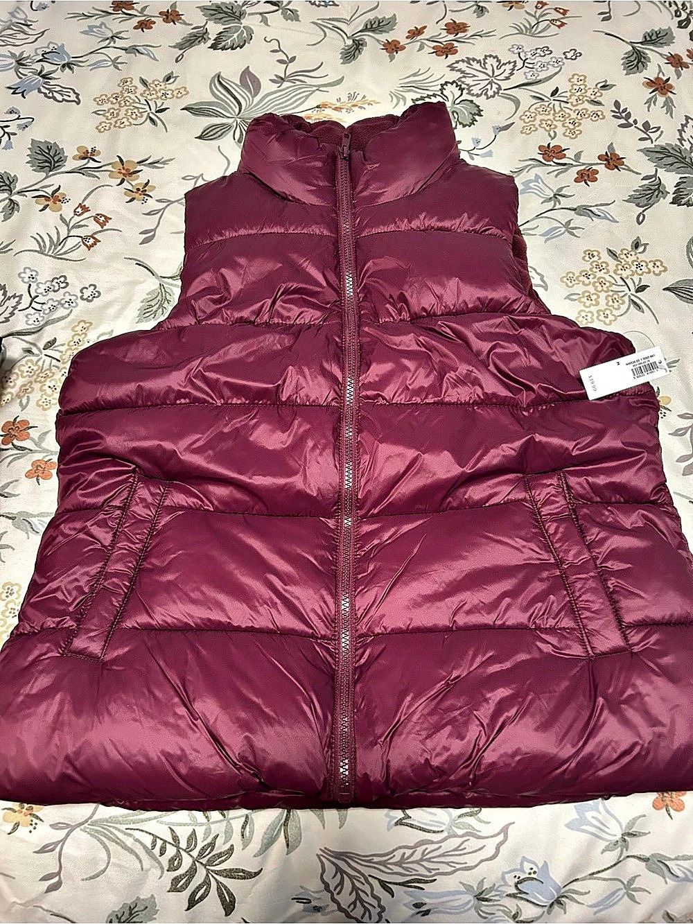 Old Navy Frost-Free Quilted Puffer Vest Quilted Puffer Vest in Purple Size